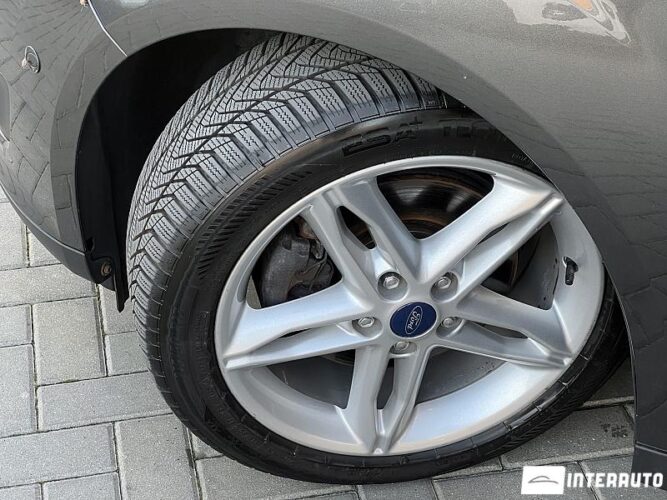 Ford Grand C-MAX 47 interauto-car