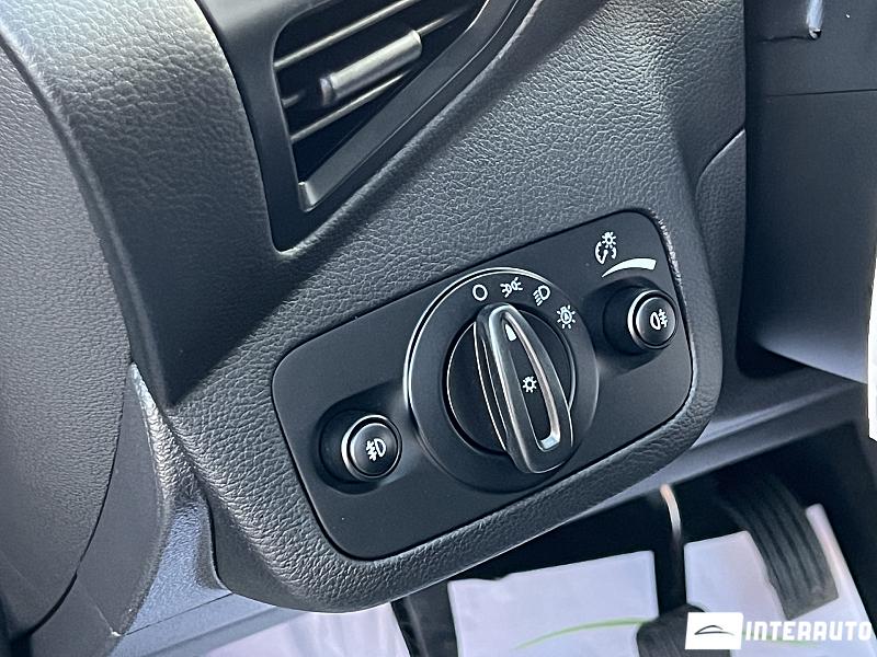 Ford Grand C-MAX 30 automobil-interauto