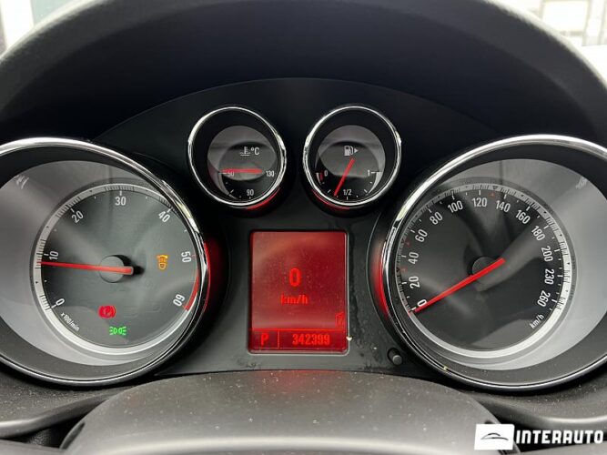 Opel Insignia 36 interauto-car