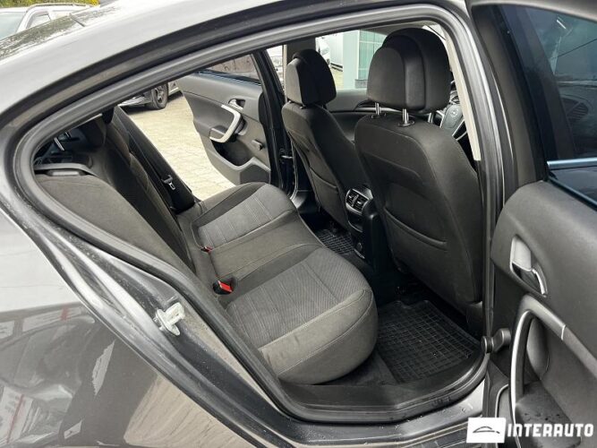 Opel Insignia 42 interauto-car