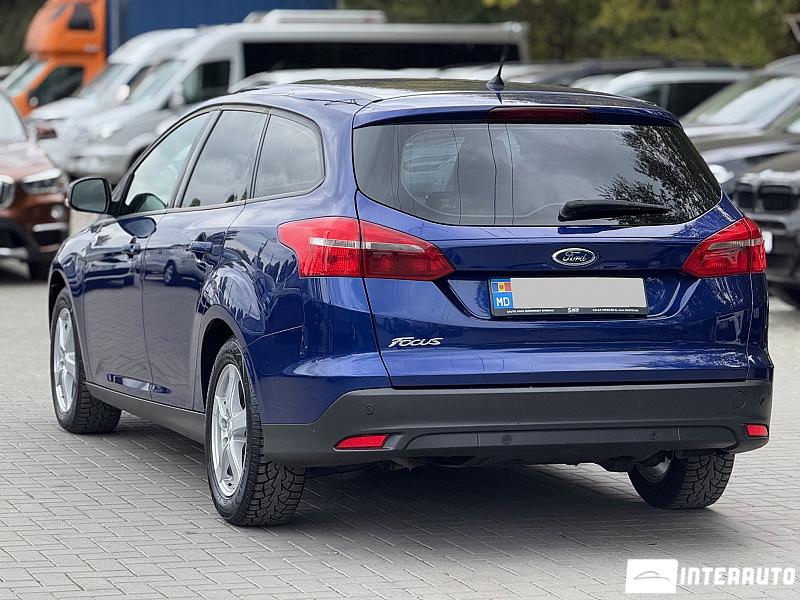 Ford Focus 14 automobil-interauto