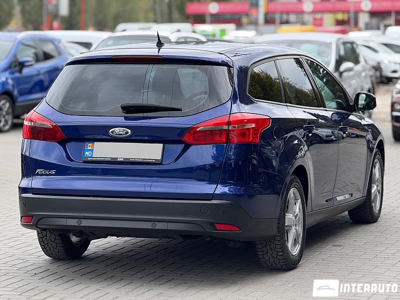Ford Focus 12 automobil-interauto
