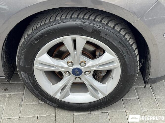 Ford Focus 49 interauto-car