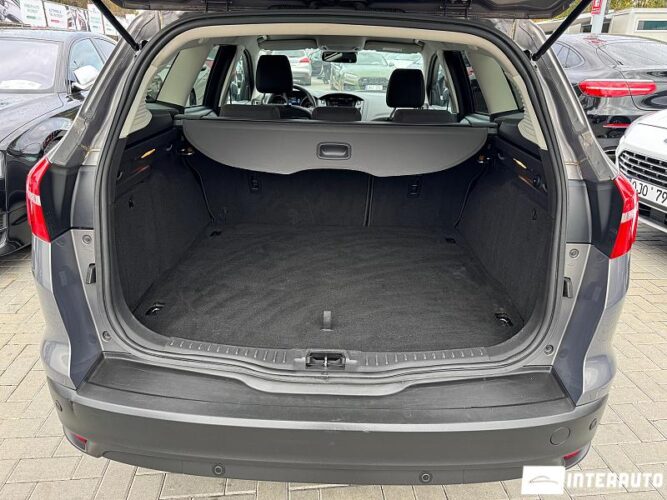 Ford Focus 48 interauto-car