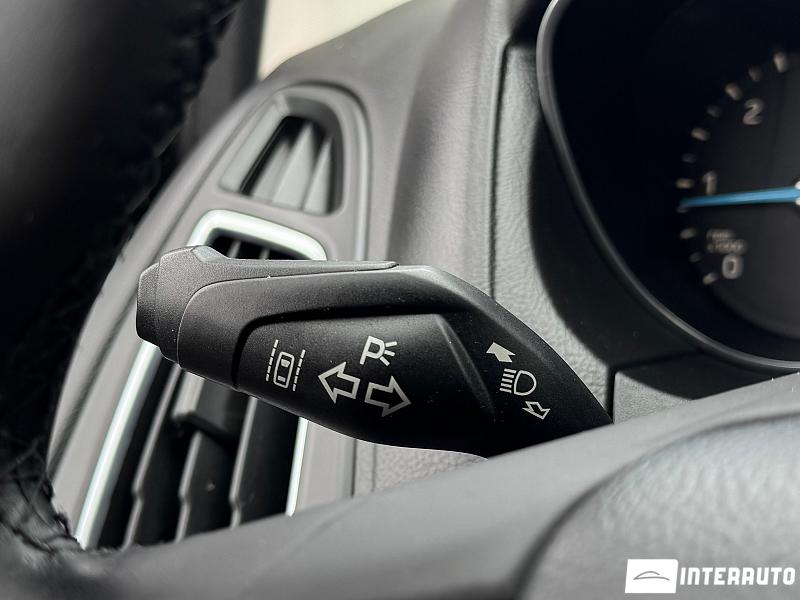 Ford Focus 24 automobil-interauto