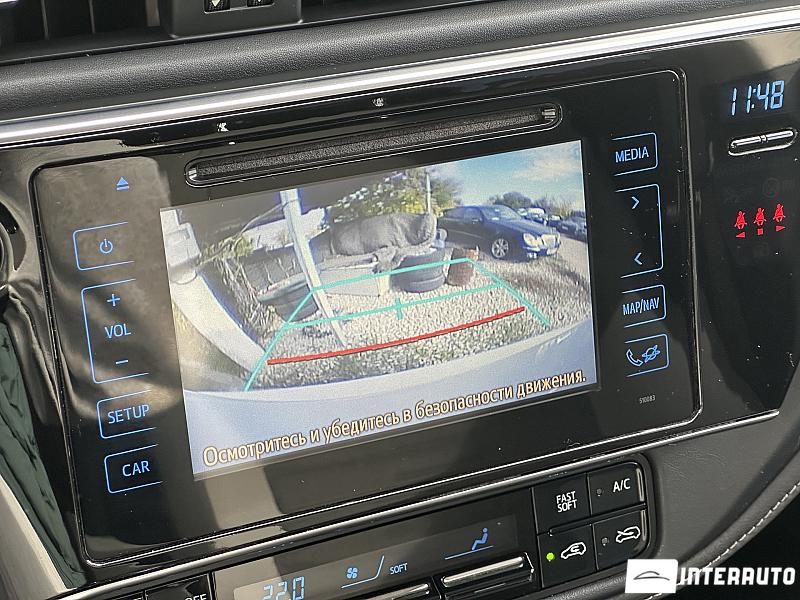 Toyota Auris 20 automobil-interauto