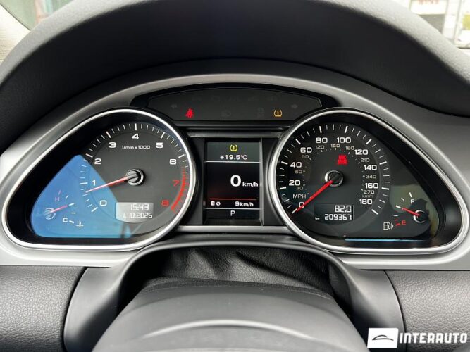 Audi Q7 41 interauto-car