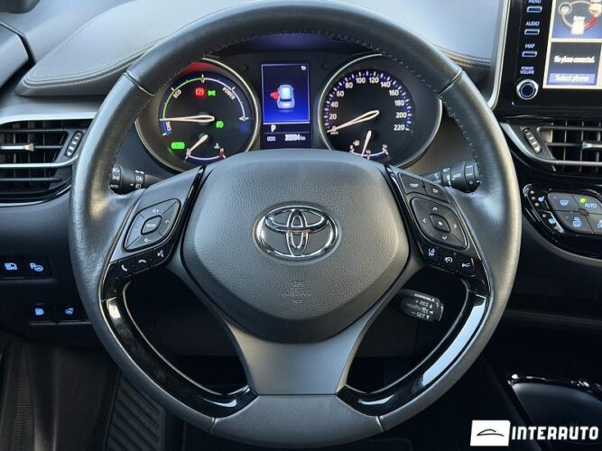 Toyota C-HR 41 interauto-car