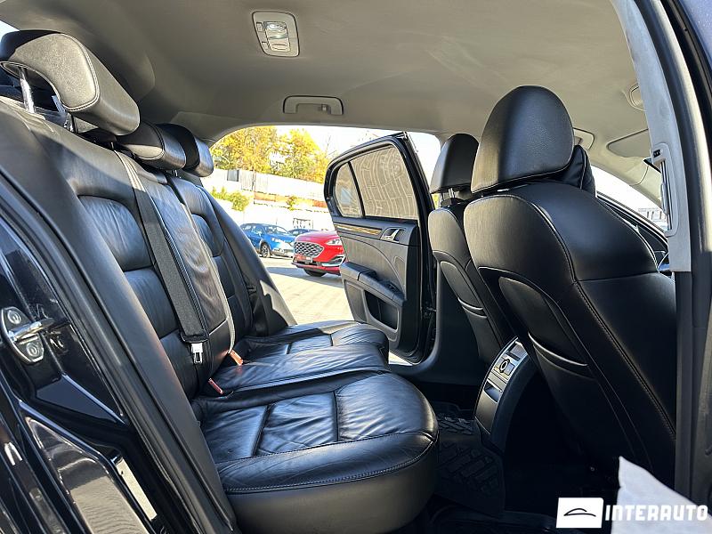 Skoda Superb 26 automobil-interauto