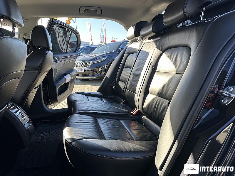 Skoda Superb 28 automobil-interauto