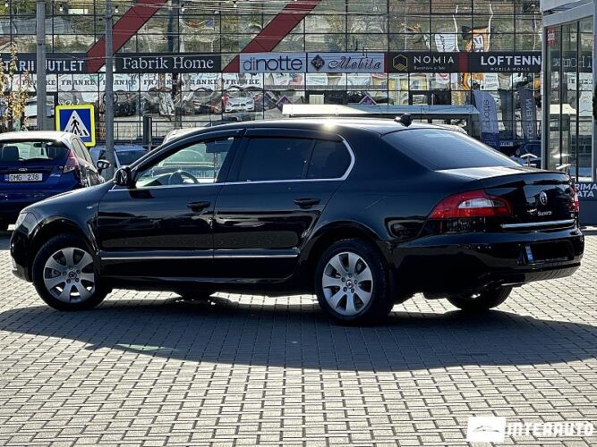 Skoda Superb 34 interauto-car