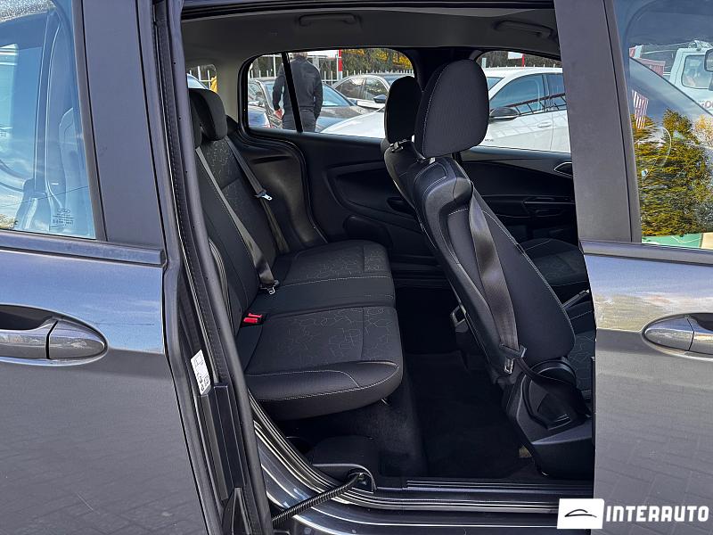 Ford B-MAX 23 automobil-interauto