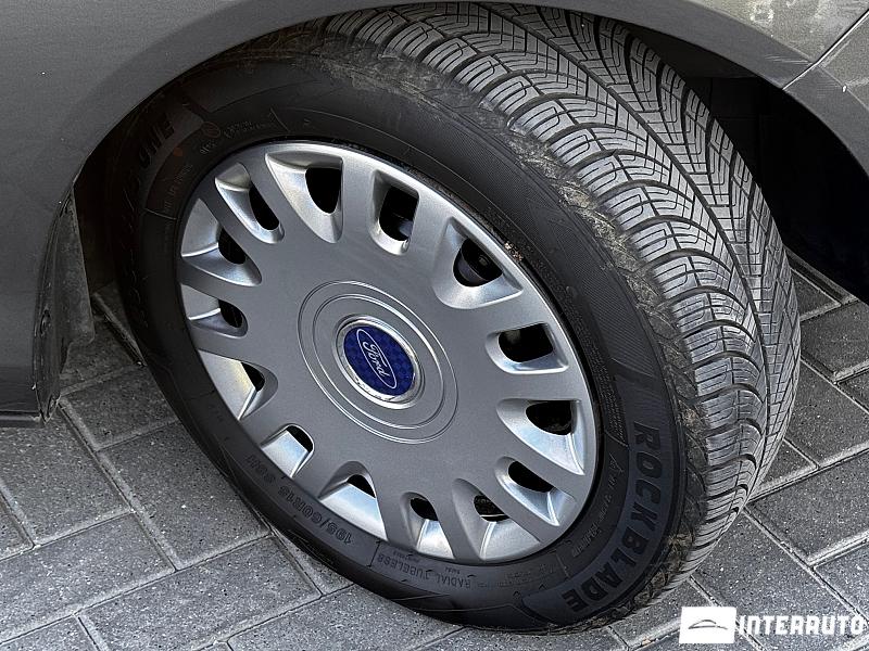 Ford B-MAX 24 automobil-interauto