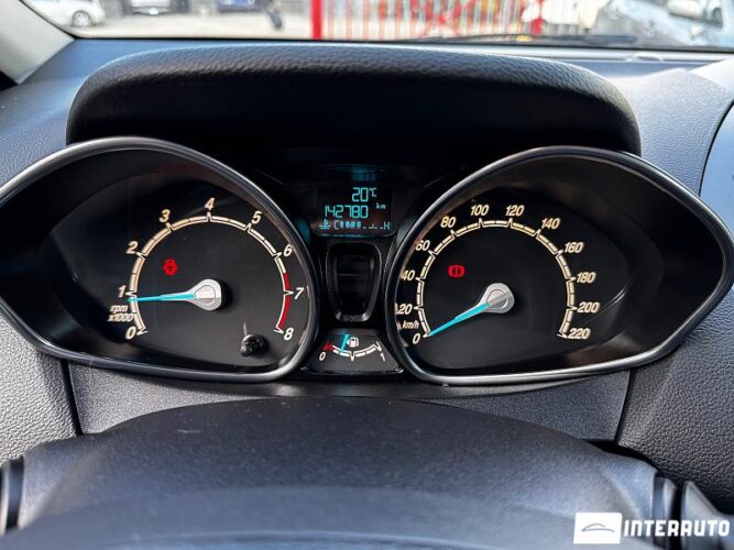 Ford B-MAX 32 interauto-car