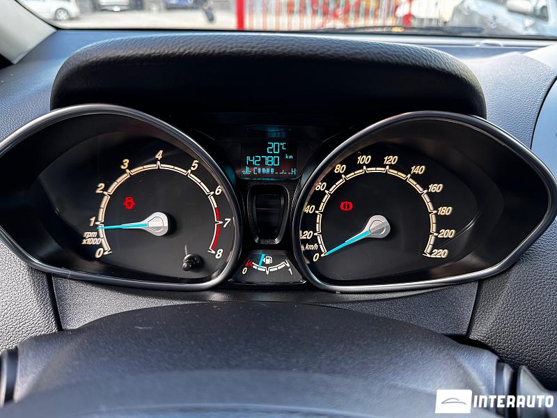 Ford B-MAX 18 automobil-interauto