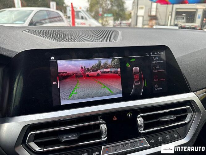 BMW 330E 44 interauto-car