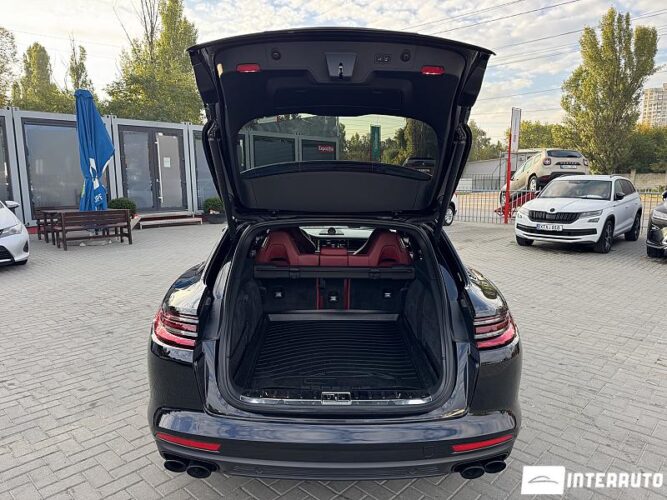 Porsche Panamera 4 55 interauto-car