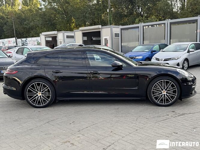 Porsche Panamera 4 38 interauto-car