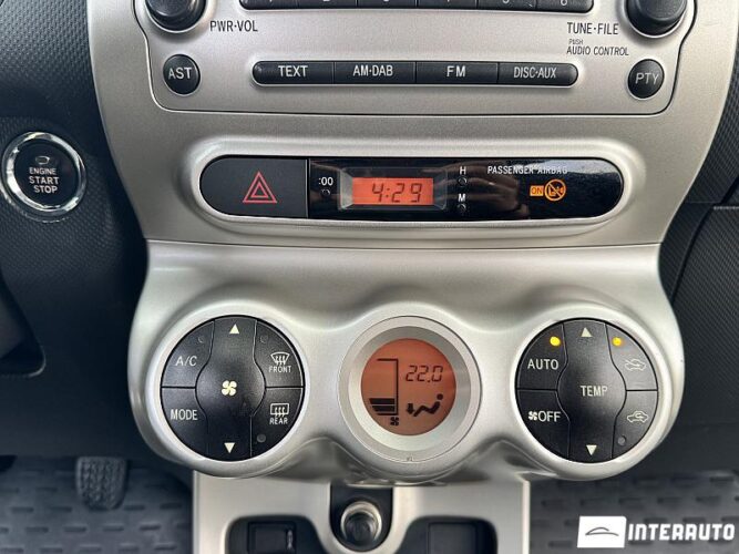 Toyota Urban Cruiser 40 interauto-car