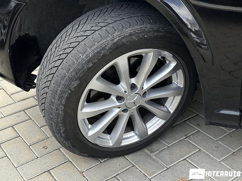 Mercedes Vito 25 automobil-interauto