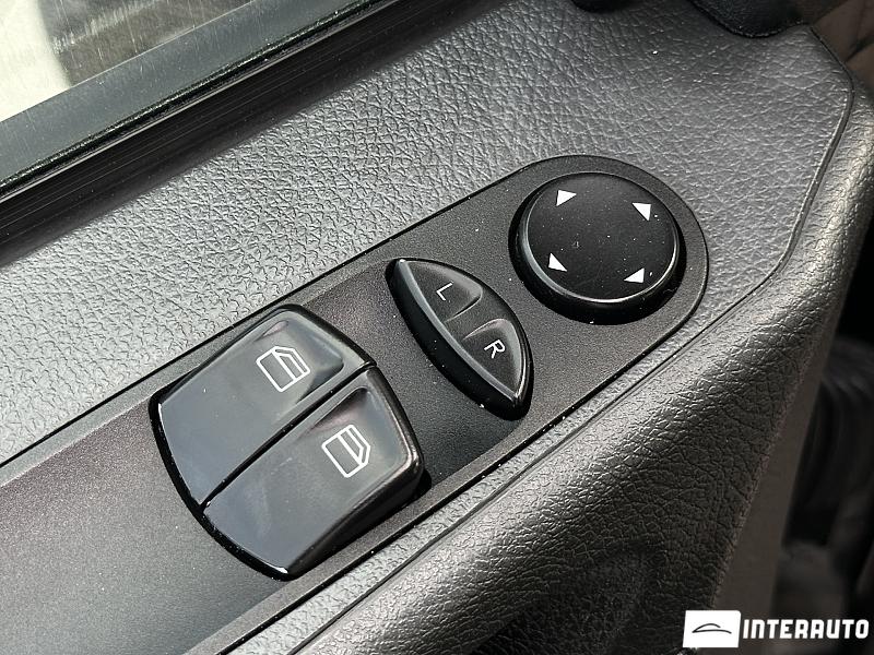 Mercedes Vito 26 automobil-interauto