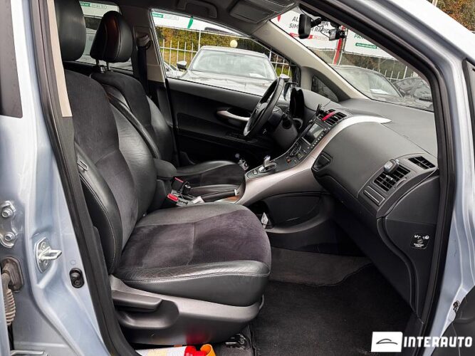 Toyota Auris 32 interauto-car