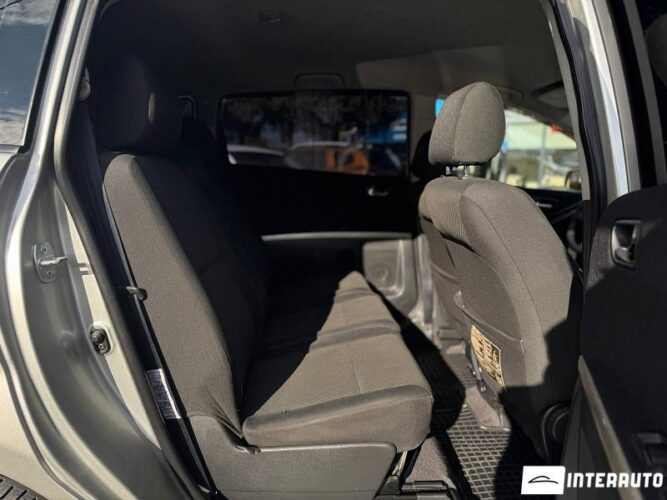 Toyota Corolla Verso 42 interauto-car