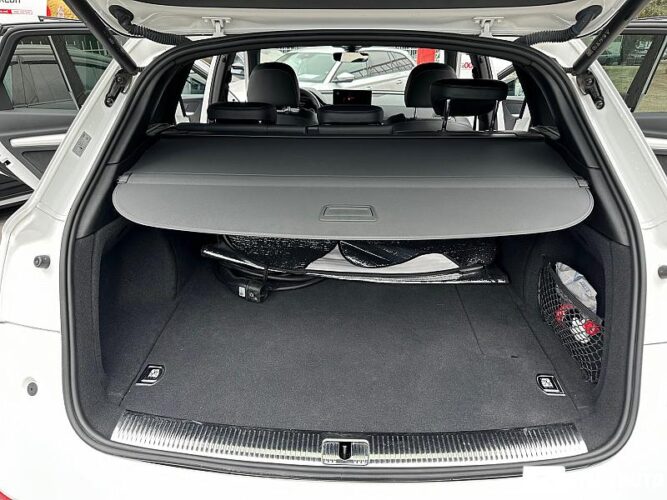 Audi Q5 54 interauto-car