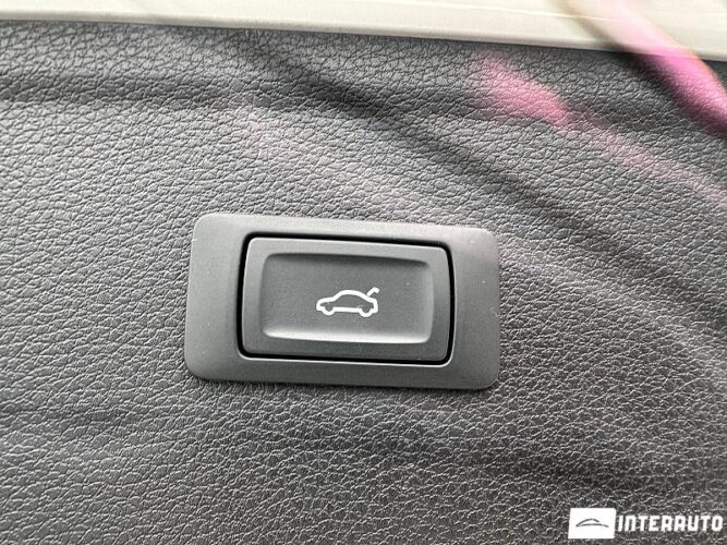 Audi Q5 55 interauto-car