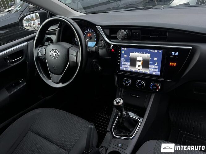 Toyota Corolla 40 interauto-car