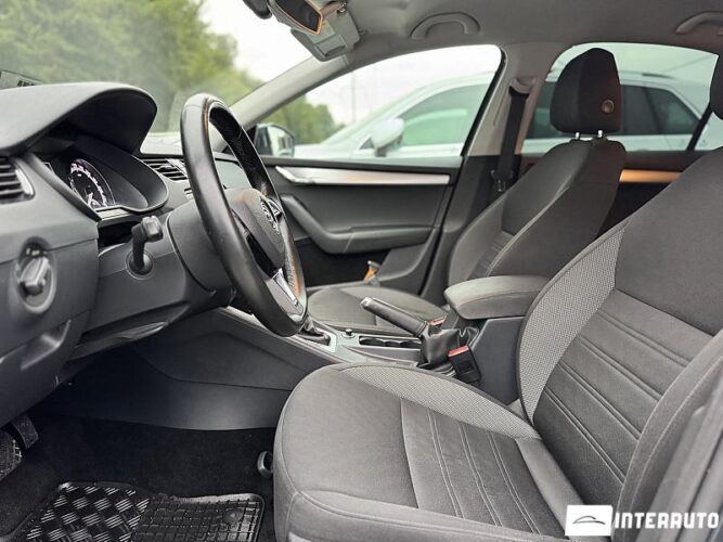 Skoda Octavia 36 interauto-car