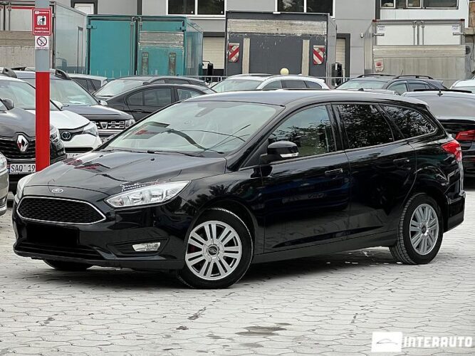 Ford Focus 26 interauto-car