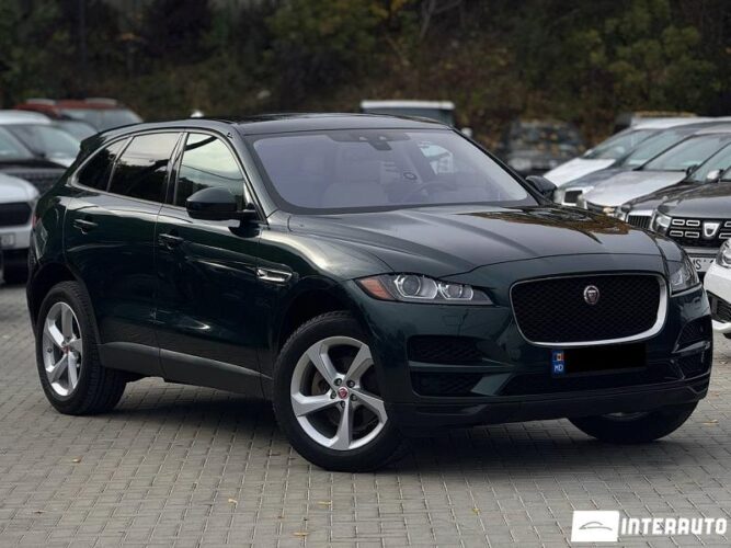 Jaguar F-Pace 33 interauto-car