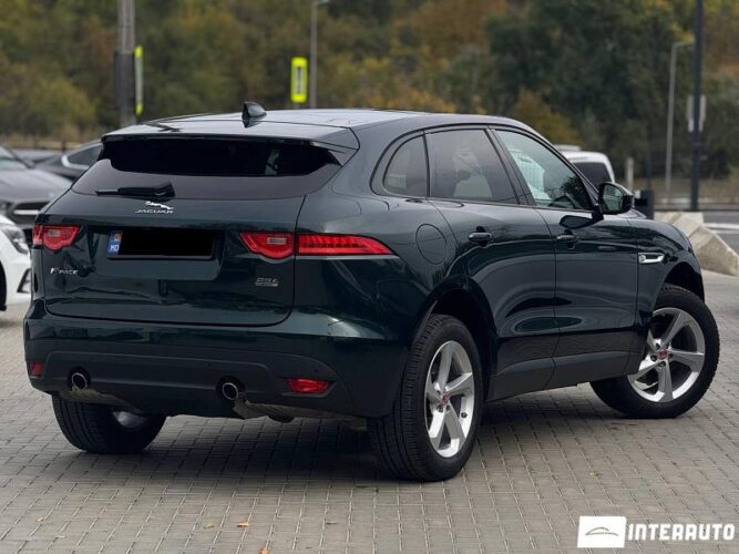 Jaguar F-Pace 35 interauto-car