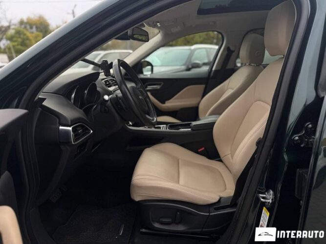 Jaguar F-Pace 37 interauto-car