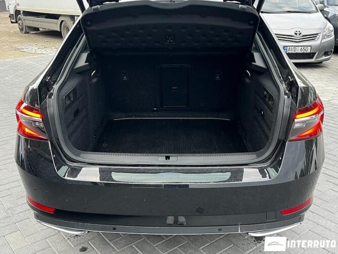 Skoda Superb 49 interauto-car