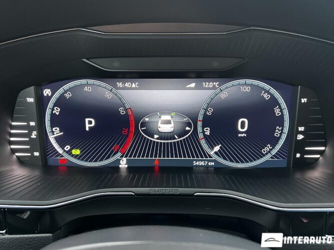 Skoda Superb 43 interauto-car