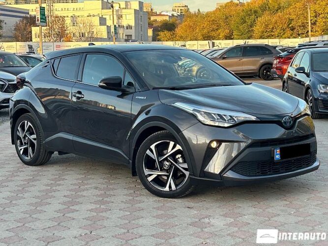Toyota C-HR 32 interauto-car