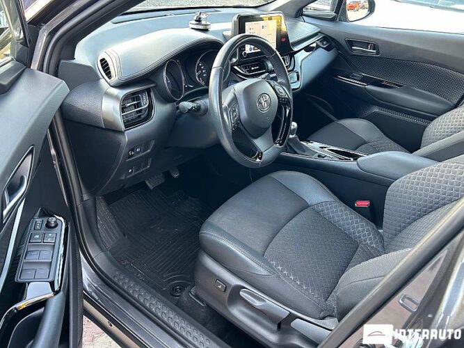 Toyota C-HR 34 interauto-car