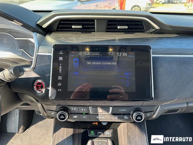 Honda Clarity 41 interauto-car