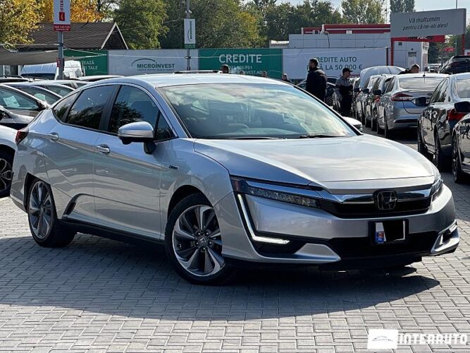 Honda Clarity 33 interauto-car