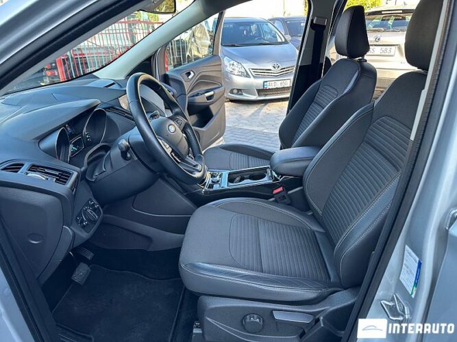 Ford Kuga 35 interauto-car