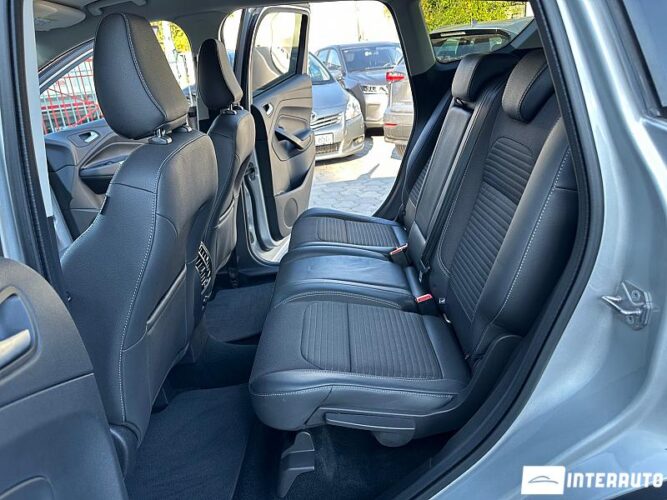 Ford Kuga 44 interauto-car