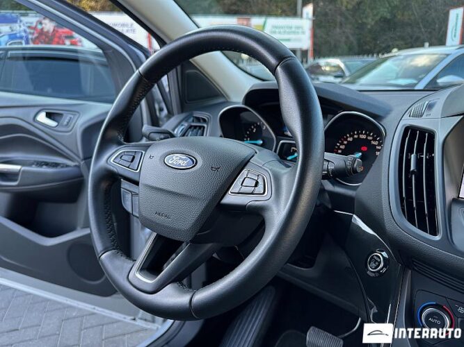 Ford Kuga 36 interauto-car