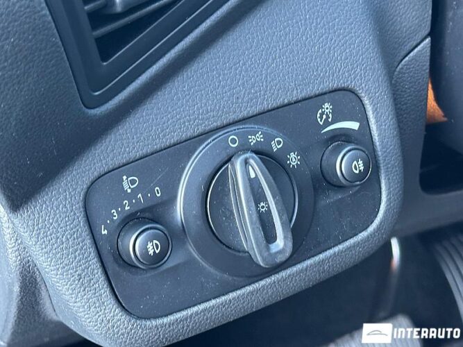 Ford Kuga 42 interauto-car