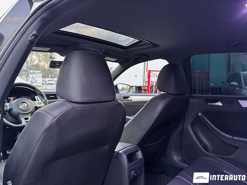 Volkswagen Jetta GLI 19 automobil-interauto