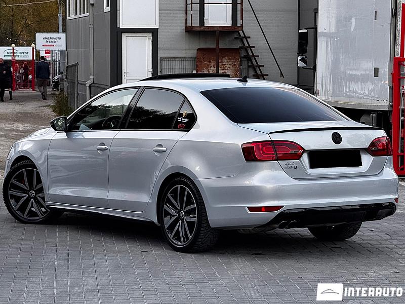 Volkswagen Jetta GLI 12 automobil-interauto