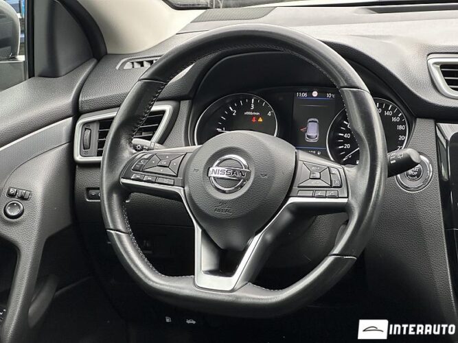 Nissan Qashqai 36 interauto-car