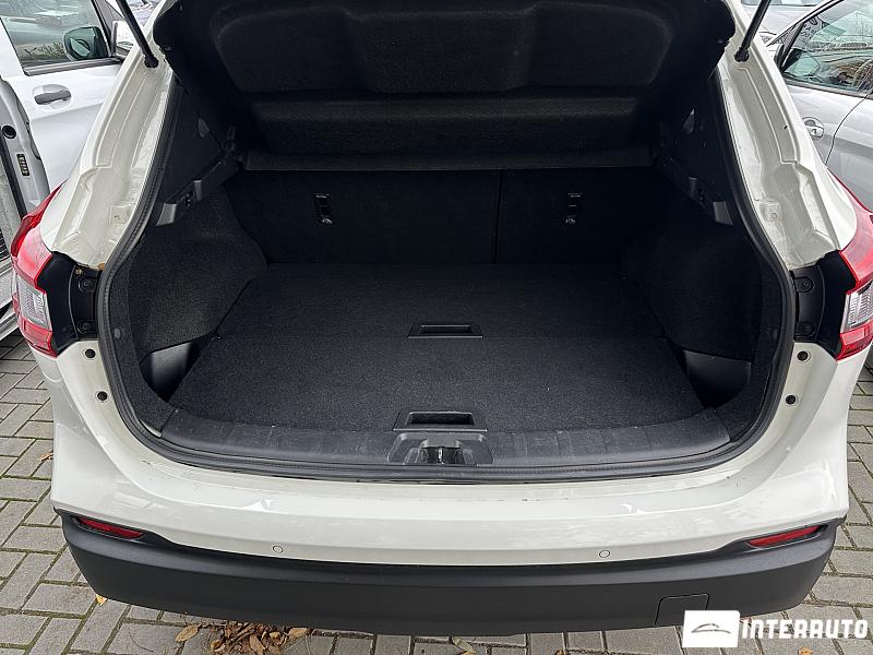 Nissan Qashqai 29 automobil-interauto