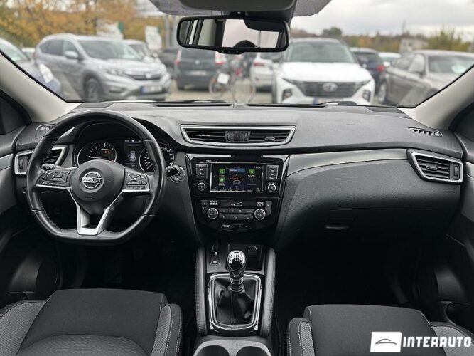 Nissan Qashqai 35 interauto-car